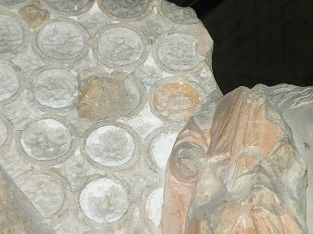 Photo. Détail de l'ornementation du jubé de la cathédrale de Bourges