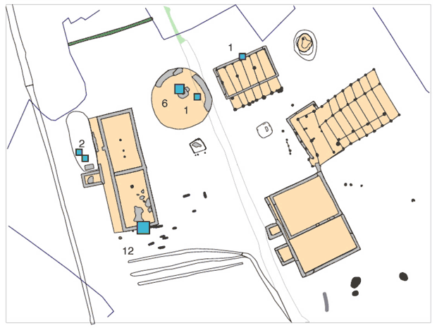 Relevé : Serris les Ruelles, ferme domaniale, 7e-8e siècles, répartition du verre plat du haut Moyen Âge (crédit F. Gentili / INRAP)