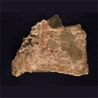 Fragments de verre à vitre avec traces de peintures, villa de Villers-le-Bouillet (photos Jean-Marc Baczkowski, Musée du Verre Curtius, Liège).
